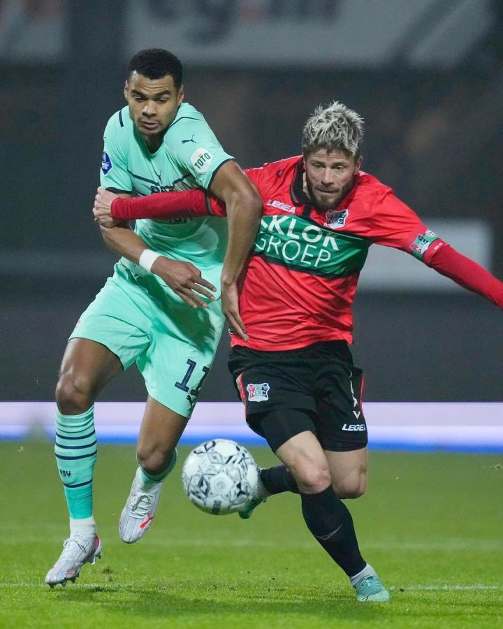 一名普通防 一名普通防